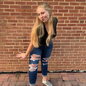 Meet your Posher, Allison